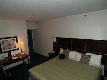 Niagara Plaza Hotel By Fairbridge Buitenkant foto
